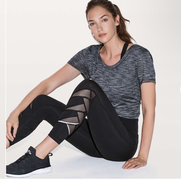 Lululemon Motionful 7/8 Tight 25" - Picture 1 of 8